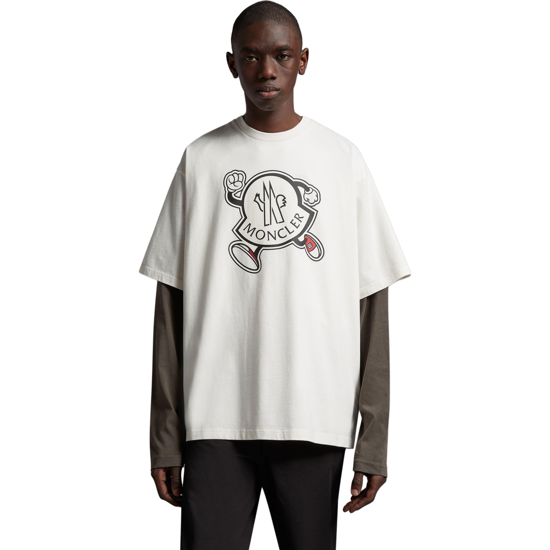 Shop Moncler SS23 男款logo印花休閒短袖T恤 米白色 I10918C00010M2643034