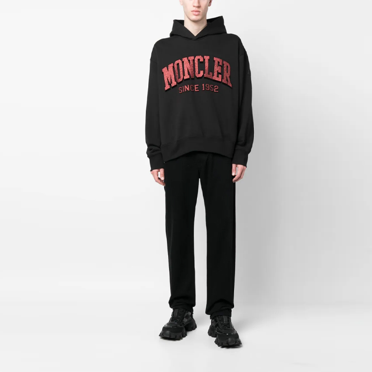 Moncler SS23 Sequin Logo Printed Loose Fit Pullover Hoodie for Men. I10918G00020M2642 圖 3