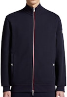 Moncler SS24 Sudadera Azul Medianoche con Cremallera y Detalles Tricolor. J10918G00067809KR778 Lookbook Moncler SS24 Sudadera Azul Medianoche con Cremallera y Detalles Tricolor. J10918G00067809KR778