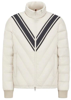 モンクレール SS24 ショートパファージャケット ベージュ プリントデザイン入り. J10911A00005549SK20F Order モンクレール SS24 ショートパファージャケット ベージュ プリントデザイン入り. J10911A00005549SK20F