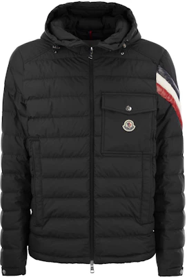 Moncler SS24 Berard 男女同款黑色徽章長袖連帽羽絨外套 J10911A0001254A81999 Buy Moncler SS24 Berard 男女同款黑色徽章長袖連帽羽絨外套 J10911A0001254A81999