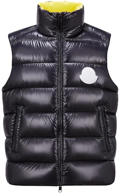 Chaqueta Unisex Moncler SS24 PARKE Sin Plumas con Logo Patch Negra. J10911A00079595GJ991 Order Chaqueta Unisex Moncler SS24 PARKE Sin Plumas con Logo Patch Negra. J10911A00079595GJ991