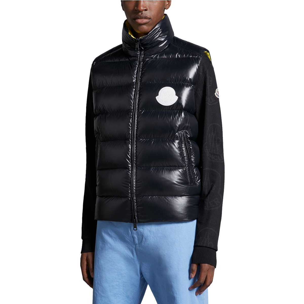 Purchase Chaqueta Unisex Moncler SS24 PARKE Sin Plumas con Logo Patch Negra. J10911A00079595GJ991