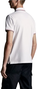 몽클레르 SS24 슬림핏 폴로 셔츠 트리컬러 니트 칼라 화이트 J10918A7030084556001 Purchase 몽클레르 SS24 슬림핏 폴로 셔츠 트리컬러 니트 칼라 화이트 J10918A7030084556001