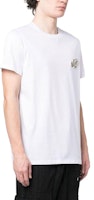 Moncler SS24 Camiseta Blanca Unisex Cuello Redondo con Doble Logo Patch J10918C000588390Y001 Purchase Moncler SS24 Camiseta Blanca Unisex Cuello Redondo con Doble Logo Patch J10918C000588390Y001