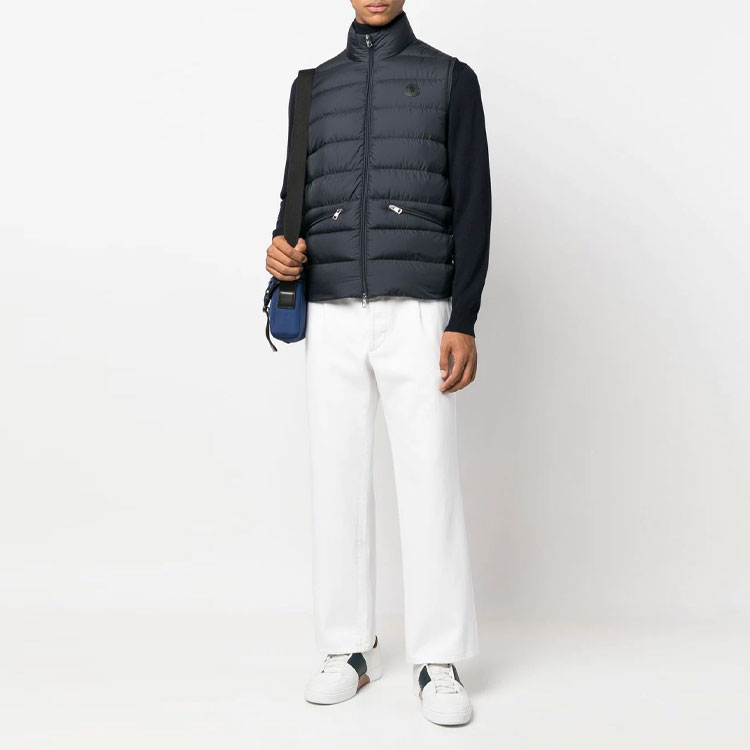 Moncler Theompan FW22 Quilted Logo Puffer Vest Black Mens. H20911A00277549SK999 圖 3
