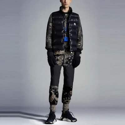 Moncler Tibb Logo Print Navy Blue Down Vest Sleeveless Puffer Jacket 1A0009668950742 Lookbook Moncler Tibb Logo Print Navy Blue Down Vest Sleeveless Puffer Jacket 1A0009668950742