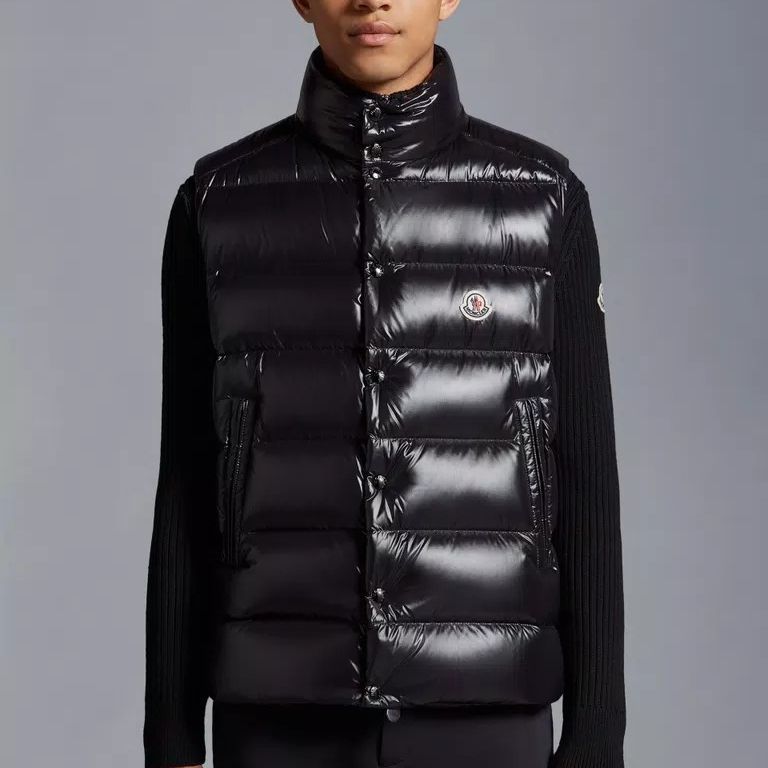 Sizing Moncler Tibb Series Down-Filled High-Neck Logo Vest Unisex I20911A0009668950999