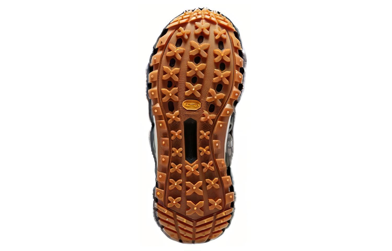 Lookbook Moncler Trailgrip 'But Kasual Selesa Hangat Pendek Salji' I20964H00010M3067P88