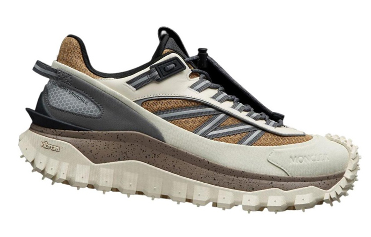 Order Moncler Trailgrip Putih Beige I109A4M00260M2671P00