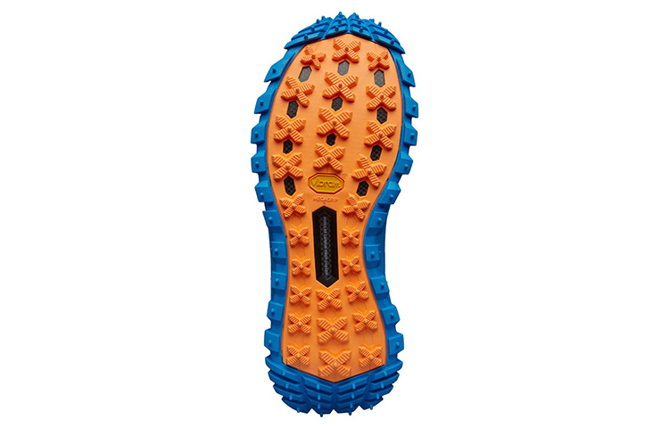 Lookbook Moncler Trailgrip GTX Low 'Azul' I209A4M00230M205872E