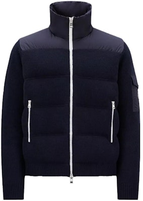 몽클레어 유니섹스 네이비 블루 울 구스다운 지퍼 가디건. I20919B00005M1241750 Buy 몽클레어 유니섹스 네이비 블루 울 구스다운 지퍼 가디건. I20919B00005M1241750