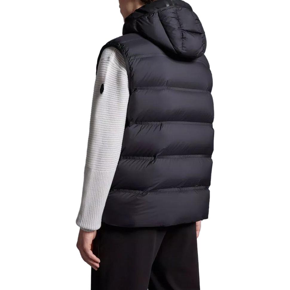Purchase Moncler 男女通用純色羽絨連帽無袖背心. I20911A00178596K7999
