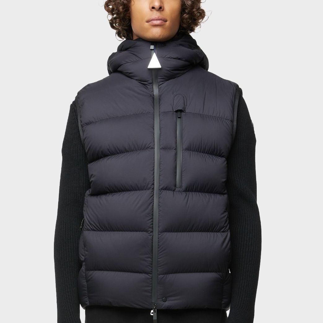Details for Moncler 男女通用純色羽絨連帽無袖背心. I20911A00178596K7999