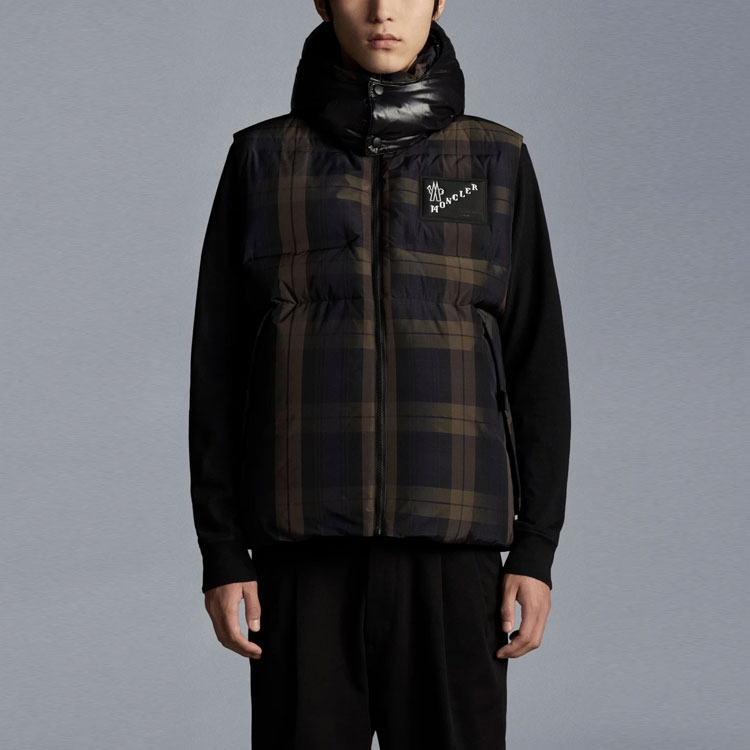 Shop Moncler Worren Rompi Klasik Biru Navy Nylon Kotak-Kotak Lepas Pasang. G209U1A00015595E3770