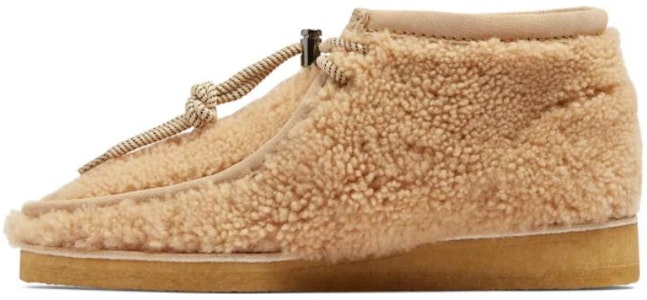 モンクレール x クラークス ワラビー シアリング 'ベージュ' 26168837 H20924D00020M2281200 Buy モンクレール x クラークス ワラビー シアリング 'ベージュ' 26168837 H20924D00020M2281200