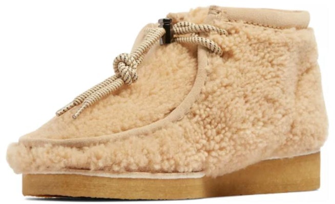 Moncler x Clarks Wallabee Shearling 'Beige' 26168837/H20924D00020M2281200 Lookbook Moncler x Clarks Wallabee Shearling 'Beige' 26168837/H20924D00020M2281200
