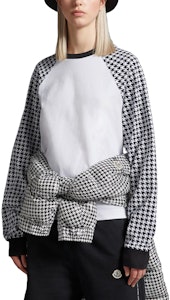 Moncler x Fragment Design FRGMT SS23白色长袖T恤男女同款字母标志。 I209U8D00003M3265F90 Purchase Moncler x Fragment Design FRGMT SS23白色长袖T恤男女同款字母标志。 I209U8D00003M3265F90