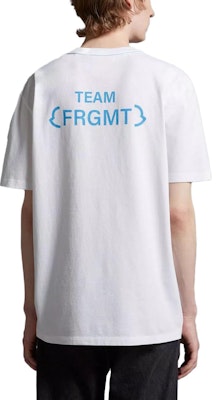 Moncler x Fragment 設計聯名彎字口袋印花白色T恤 I209U8C00005M3265001 Shop Moncler x Fragment 設計聯名彎字口袋印花白色T恤 I209U8C00005M3265001