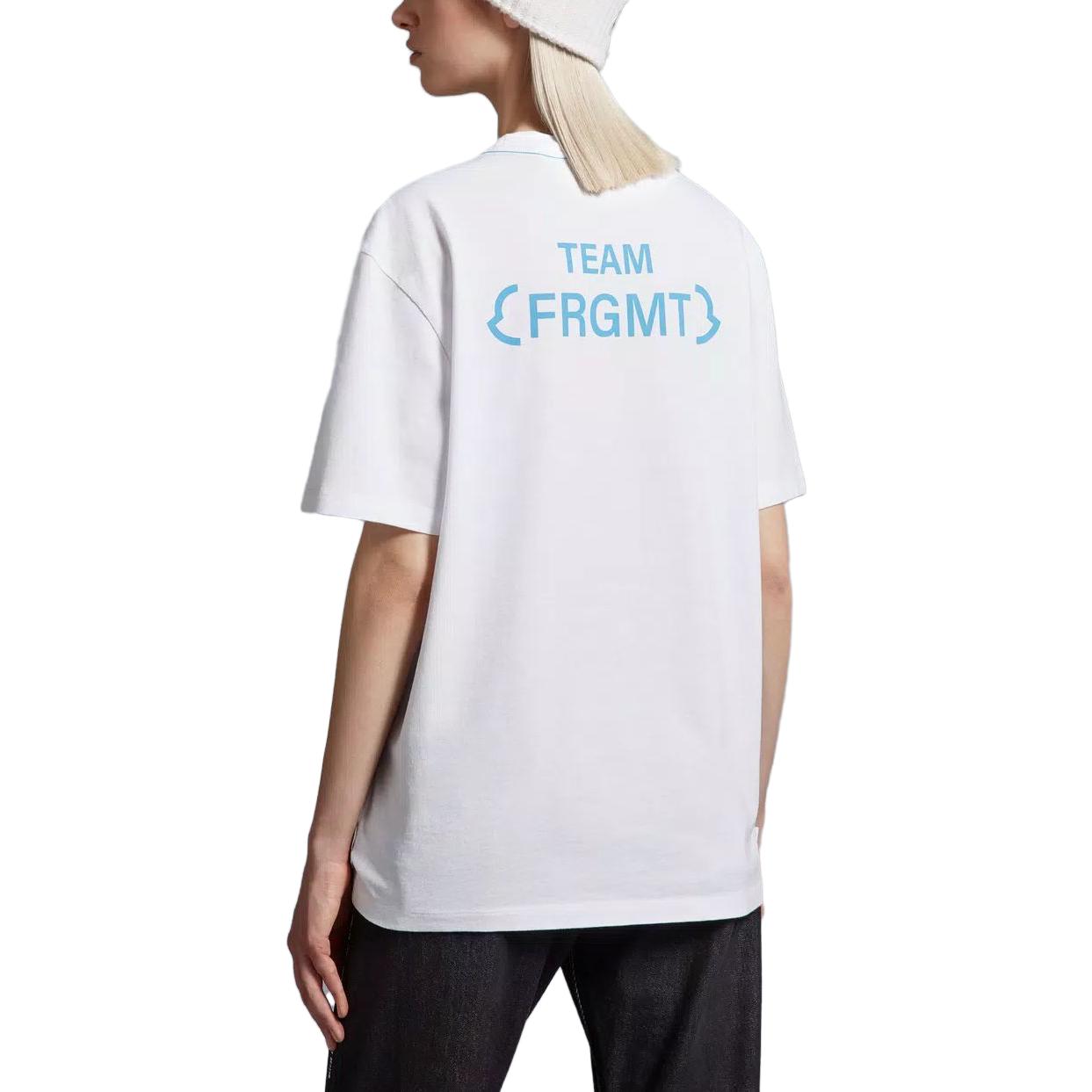 Purchase Moncler x Fragment 設計聯名彎字口袋印花白色T恤 I209U8C00005M3265001