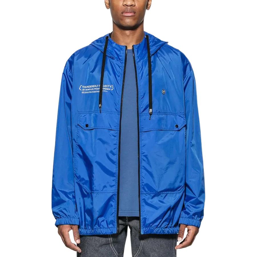 Shop Moncler x Fragment Design x 寵物小精靈 皮卡丘印花外套 09U1B70110539Q9709