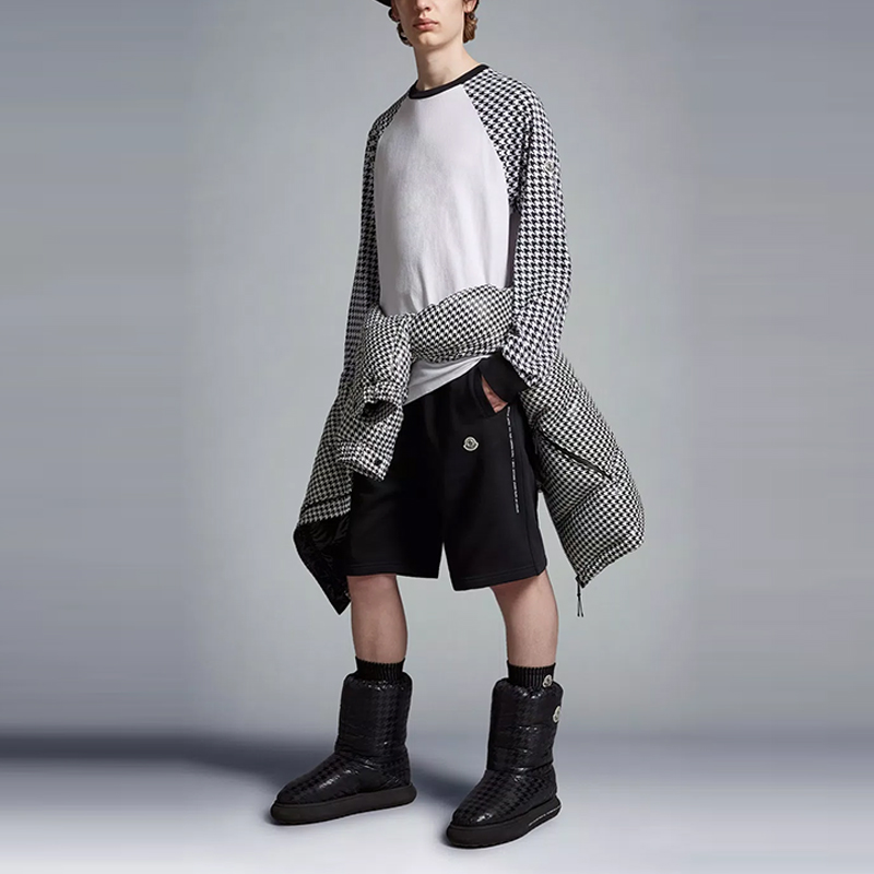 Lookbook 몽클레르 x 프라그먼트 후지와라 로고 드로스트링 반바지 유니섹스 블랙. I209U8H00003M2372999