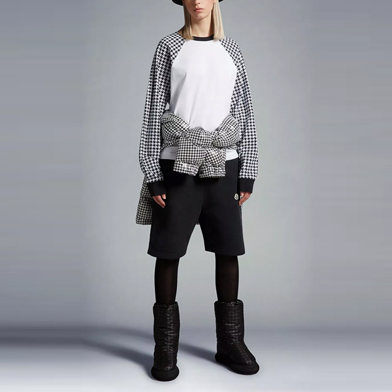 Shop 몽클레르 x 프라그먼트 후지와라 로고 드로스트링 반바지 유니섹스 블랙. I209U8H00003M2372999