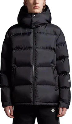 Moncler x FRGMT SS23 Jaket Puffer Hitam Logo Unisex Hoodie Kolaborasi. I209U1A00001M3235999 Purchase Moncler x FRGMT SS23 Jaket Puffer Hitam Logo Unisex Hoodie Kolaborasi. I209U1A00001M3235999