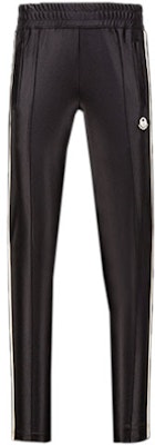 MONCLER x Palm Angels Celana Sweat Logo Hitam Unisex. H209L8H00001M2522999 Buy MONCLER x Palm Angels Celana Sweat Logo Hitam Unisex. H209L8H00001M2522999