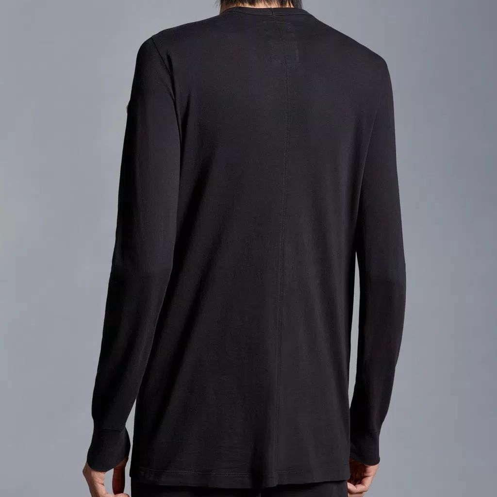 Shop Moncler x Rick Owens FW23 Baju Lengan Panjang Unisex Cetakan Logo Hitam. I209N8D00002M3669999