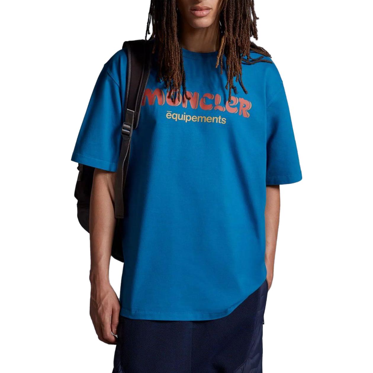 Lookbook Camiseta Unisex Moncler x Salehe Bembury FW23 Azul con Logo Estampado I209D8C00001M3236778