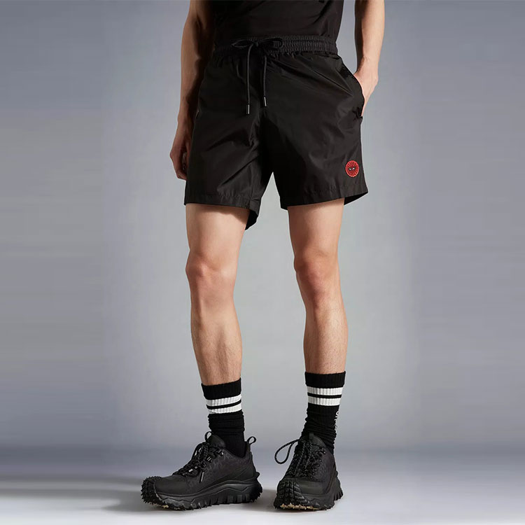Purchase Moncler x 蜘蛛人 SS22 黑色抽繩男士休閒標誌短褲. H20912C0000253326999