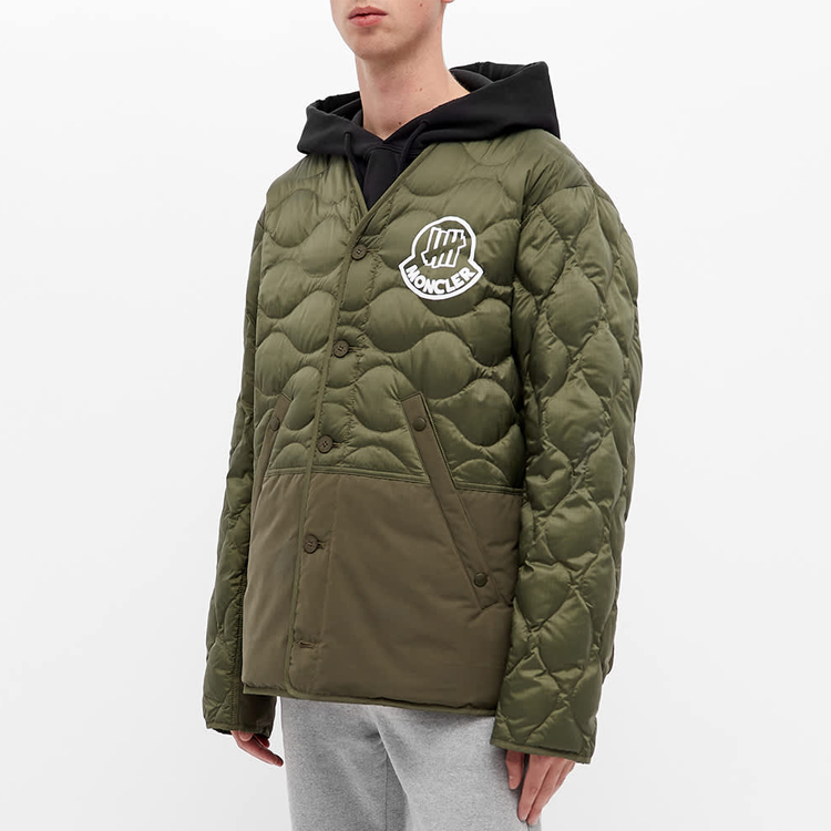 Shop Moncler x UNDEFEATED Green Quilted V-Neck Utility Jacket for Men 1B52410C0642833