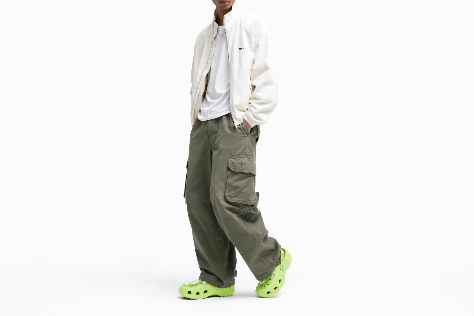 Order Monsters Inc. x Crocs Classic Clog 'Mike Wazowski' – Zuecos Clásicos 210875-90H