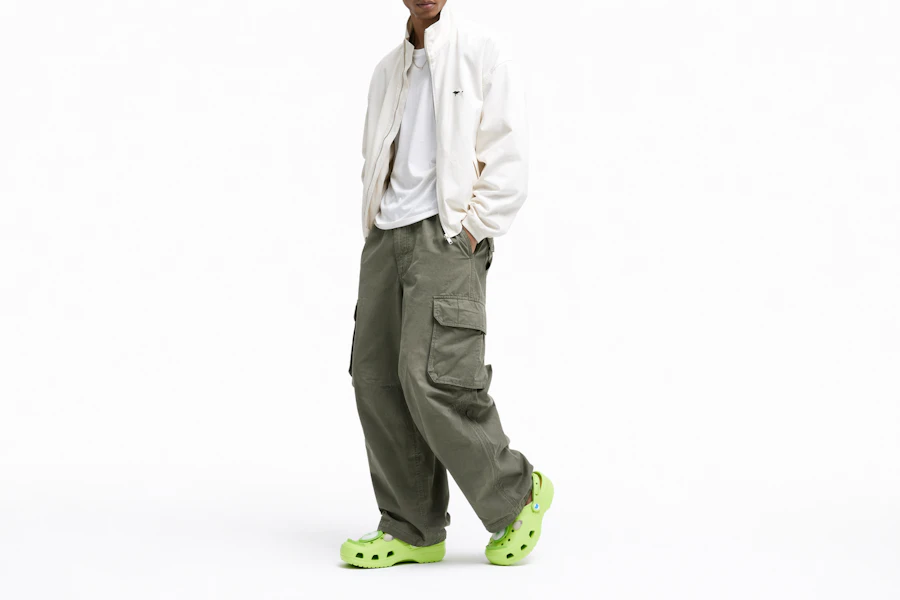 Monsters Inc. x Crocs Classic Clog 'Mike Wazowski' – Zuecos Clásicos 210875-90H Order Monsters Inc. x Crocs Classic Clog 'Mike Wazowski' – Zuecos Clásicos 210875-90H