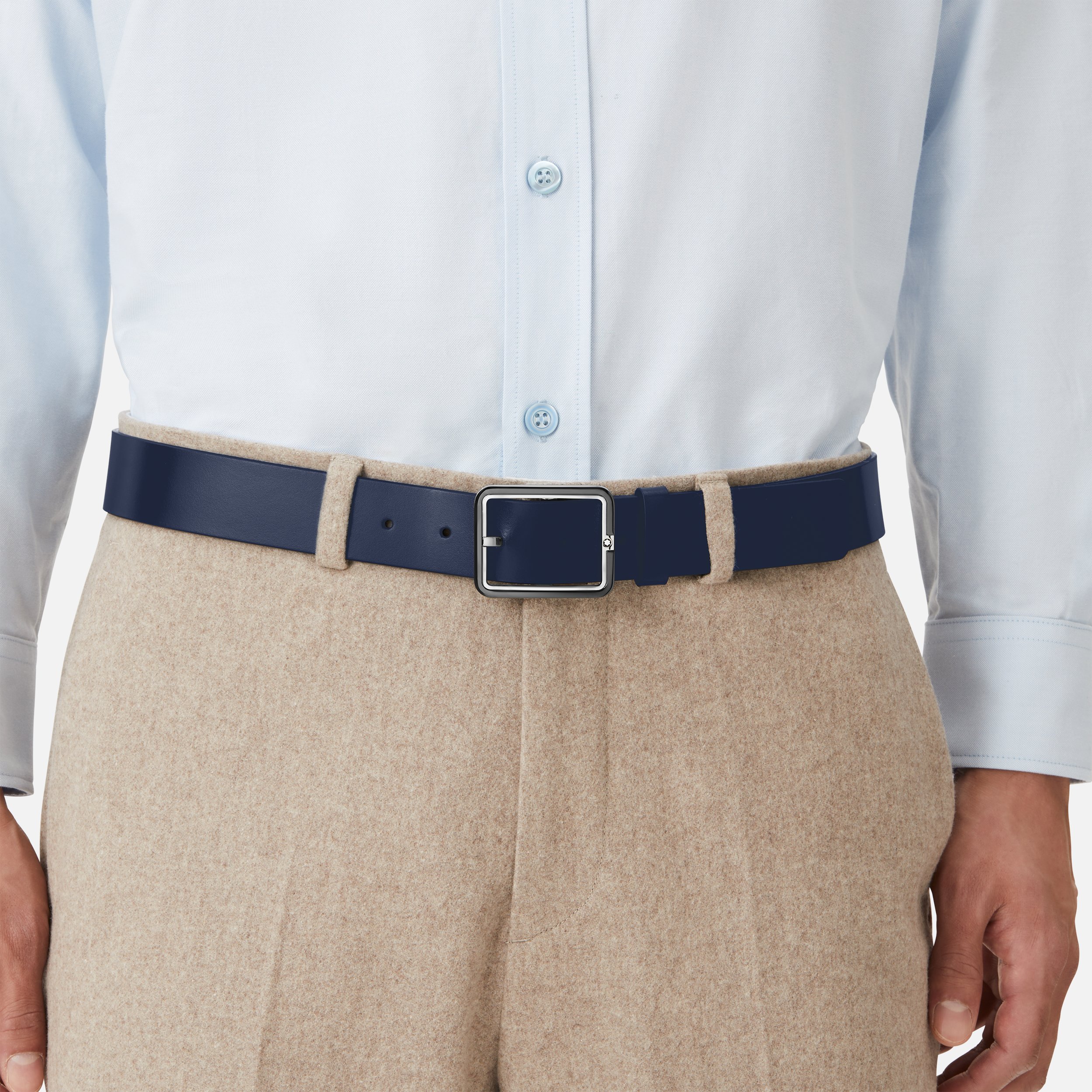 Lookbook 萬寶龍藍色皮革3.5cm男士腰帶附字母Logo針扣。 131193