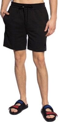 Moose Knuckles 黑色纯色弹力直筒休闲短裤 M14MR7930-292 Lookbook Moose Knuckles 黑色纯色弹力直筒休闲短裤 M14MR7930-292