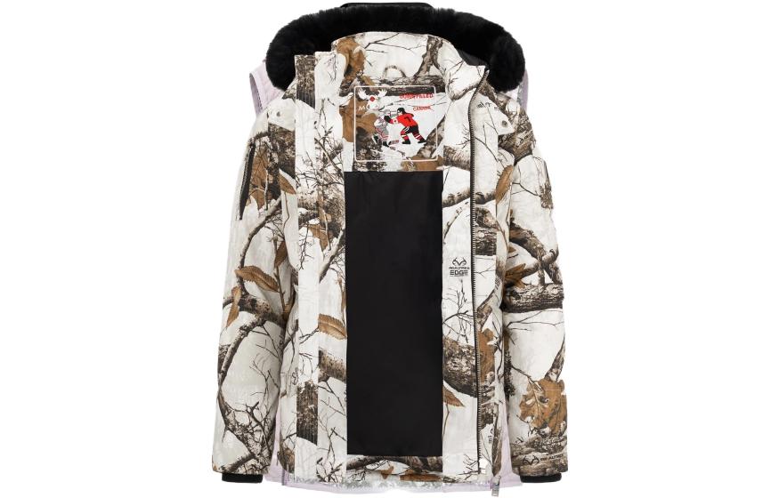 Lookbook Moose Knuckles 白色修身连帽羽绒外套森林印花. M32MJ128SH-1356