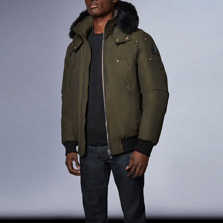 Lookbook Moose Knuckles绿色男女人工羽绒服黑色毛领夹克外套 MK2000MB-775