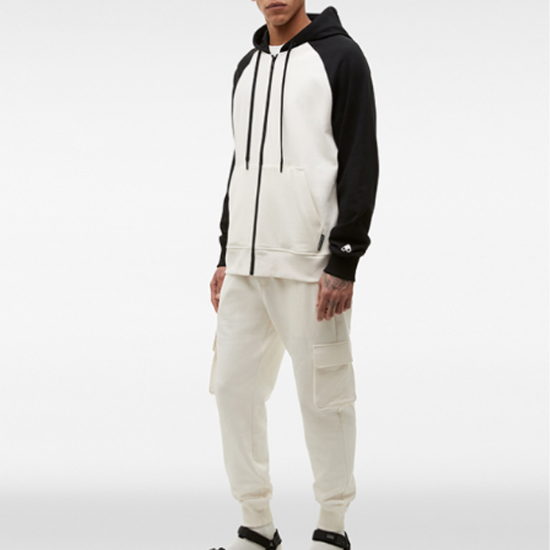 Shop ムースナックルズ カラーブロック ジップフーディー ユニセックス ブラック. M13MS611H