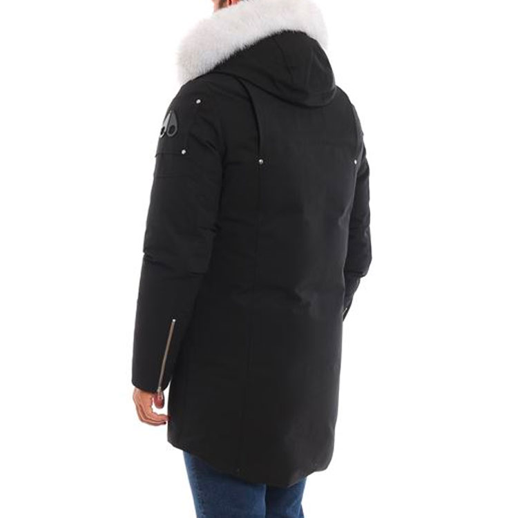 Shop Moose Knuckles FW21 Stirling黑色羽绒服男女防风保暖滑雪外套. MK4661MP-290