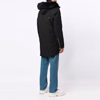 Shop Moose Knuckles FW22 黑色可拆式帽徽標羽絨外套. M39MP261G305