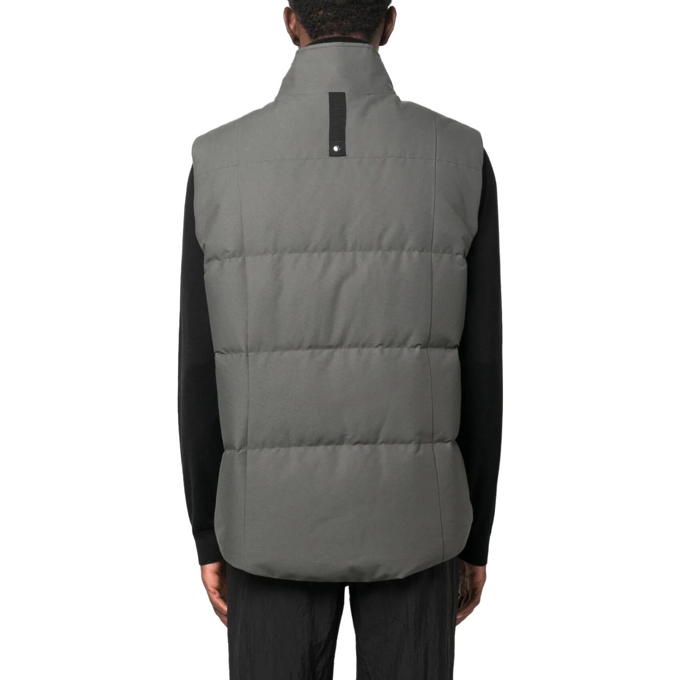 Shop Moose Knuckles FW22 蒙特利尔男女同款羽绒马甲 深绿色 M32MV4741-185