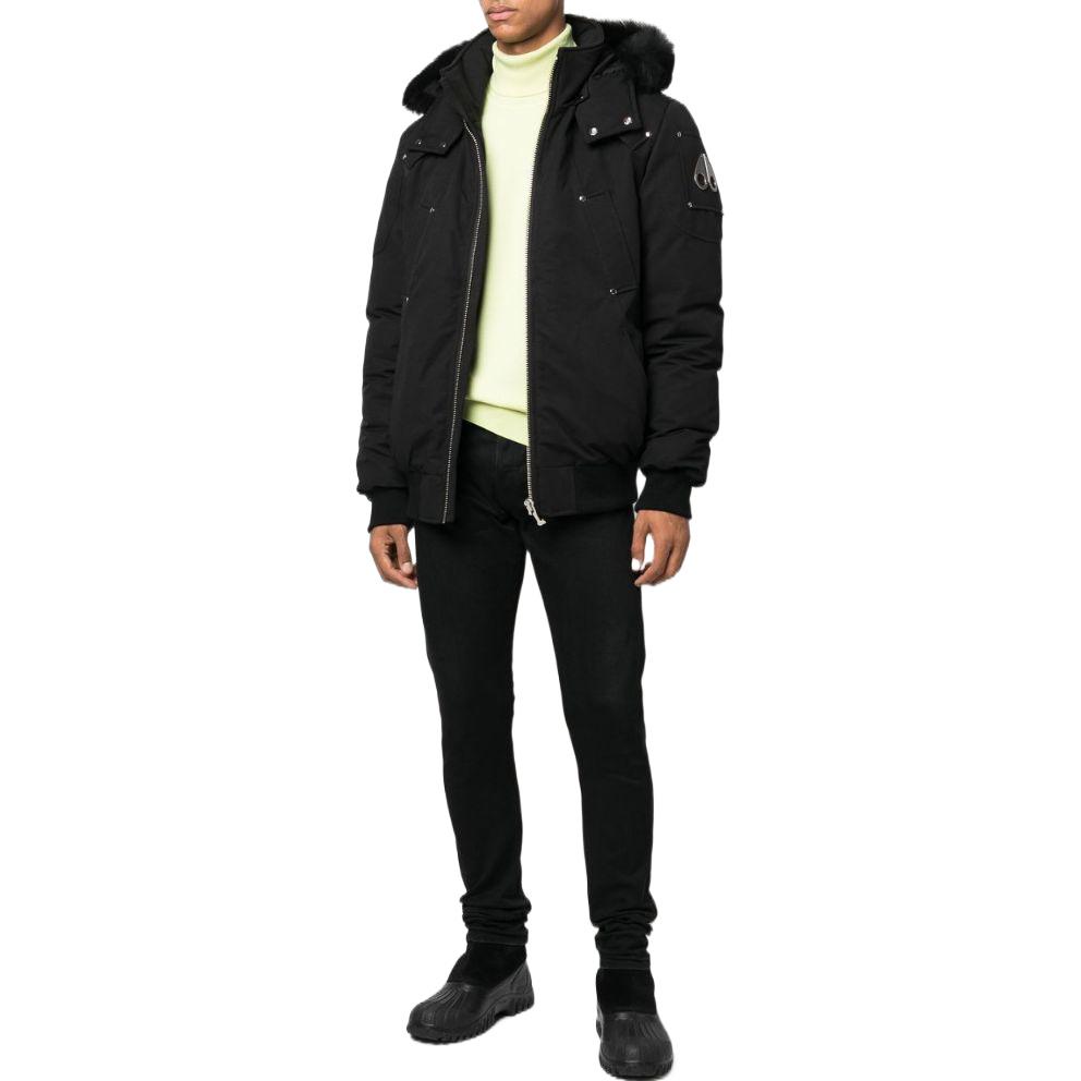 Lookbook Moose Knuckles FW22男女同款黑色连帽羽绒服长袖纯色夹克 M32MB000S305