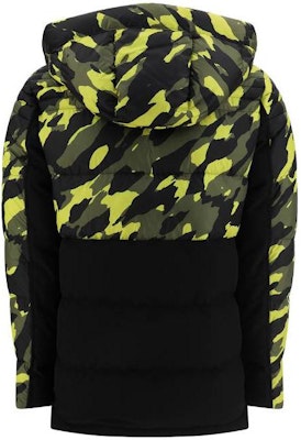 Moose Knuckles Scissor FW22 Jaket Hoodie Camo Colorblock Hitam. M32MJ139H1060 Lookbook Moose Knuckles Scissor FW22 Jaket Hoodie Camo Colorblock Hitam. M32MJ139H1060