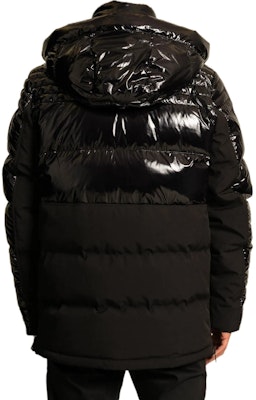 Moose Knuckles Jaket Pria Small Scissor FW22 Solid Zip Down Hitam. M32MJ139-292 Shop Moose Knuckles Jaket Pria Small Scissor FW22 Solid Zip Down Hitam. M32MJ139-292