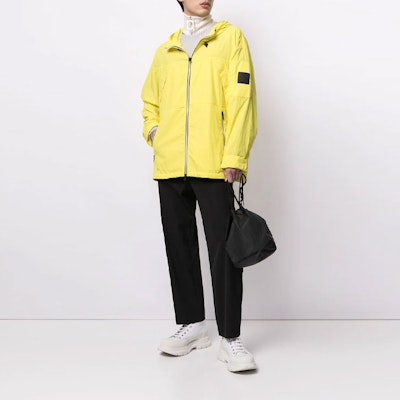Moose Knuckles 經典黃色厚款舒適外套. M11MJ147-192 Lookbook Moose Knuckles 經典黃色厚款舒適外套. M11MJ147-192