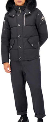 Moose Knuckles Unisex Short Down Jacket with Hood Navy Blue. MK2228M3Q-402 Lookbook Moose Knuckles Unisex Short Down Jacket with Hood Navy Blue. MK2228M3Q-402