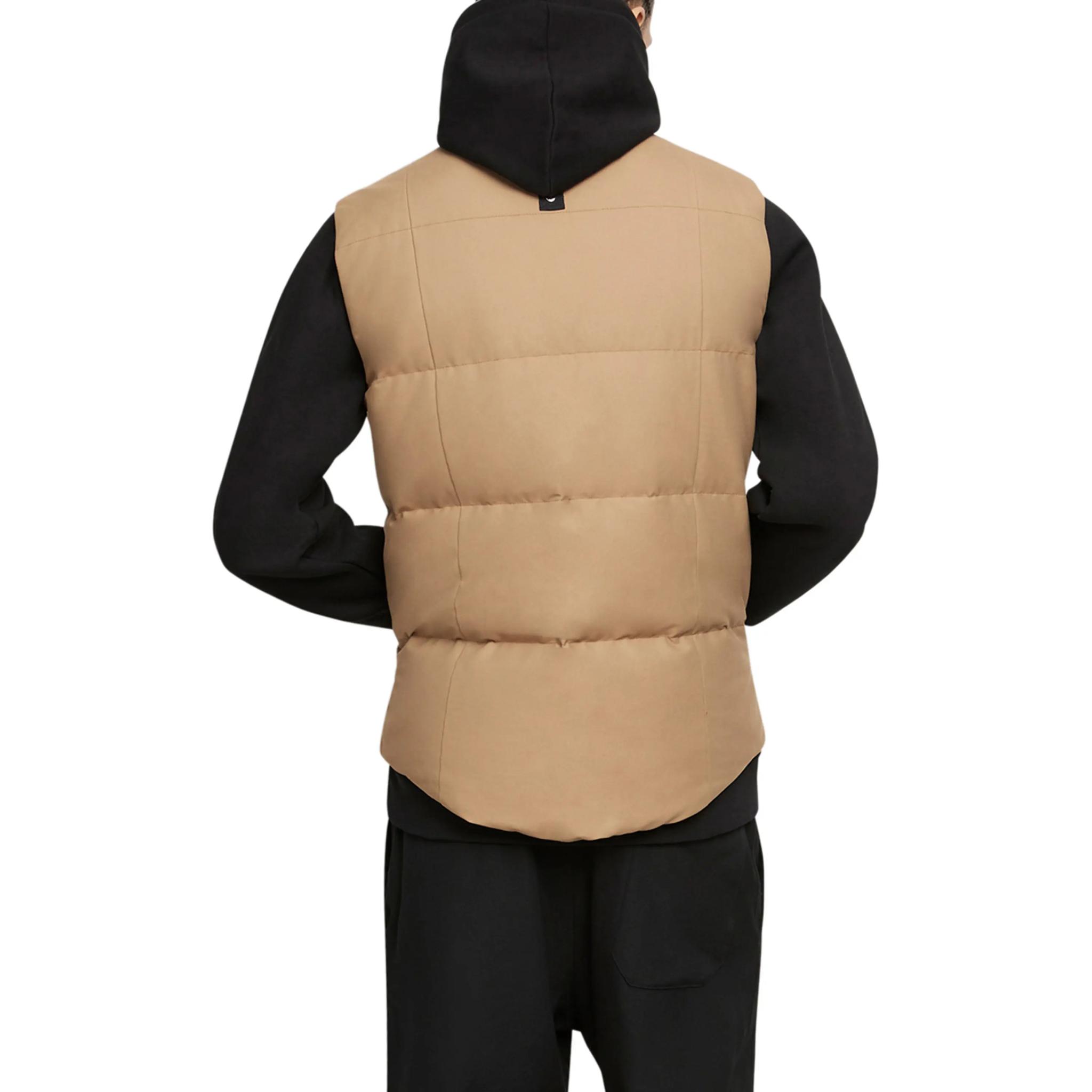 Lookbook ムースナックルズ ユニセックス ジップアップ スリーブレスベスト ウッドスモーク. M32MV474-1189