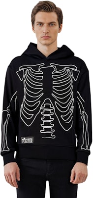 Moose Knuckles x PLEASURES联名款SS24黑色骷髅刺绣连帽衫 M33MS708PL Purchase Moose Knuckles x PLEASURES联名款SS24黑色骷髅刺绣连帽衫 M33MS708PL